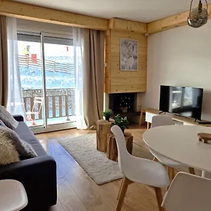 new-appartement-style-chalet-t2-au-pied-des-pistes.midi-pyreneeshotels.com/